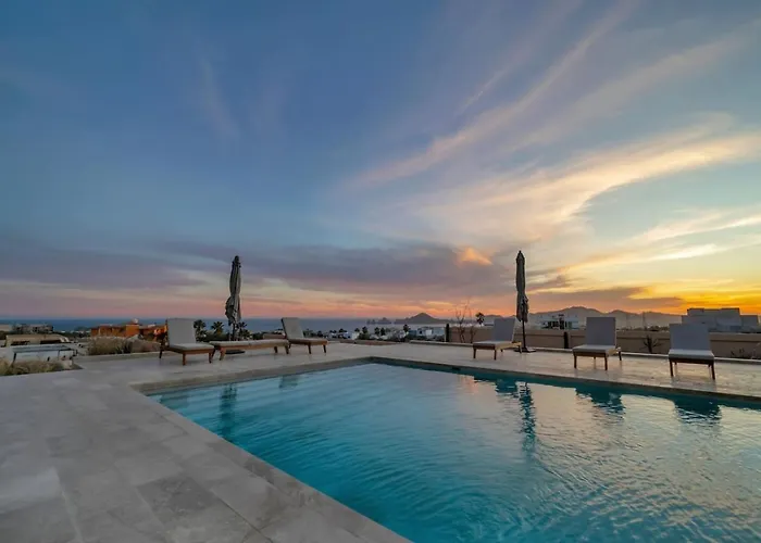 Arch Views 2 Pools 2 Jacuzzis Gym 3 King Beds Сasa de vacaciones
