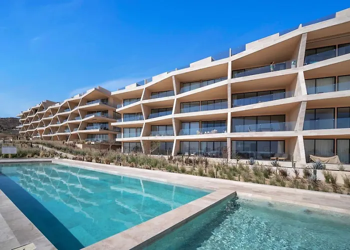 Arch Views 2 Pools 2 Jacuzzis Gym 3 King Beds Cabo San Lucas